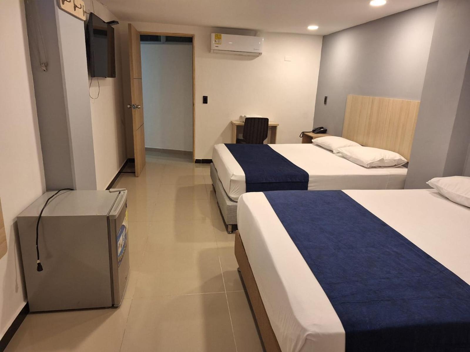 מדיין Hotel Suramericana מראה חיצוני תמונה