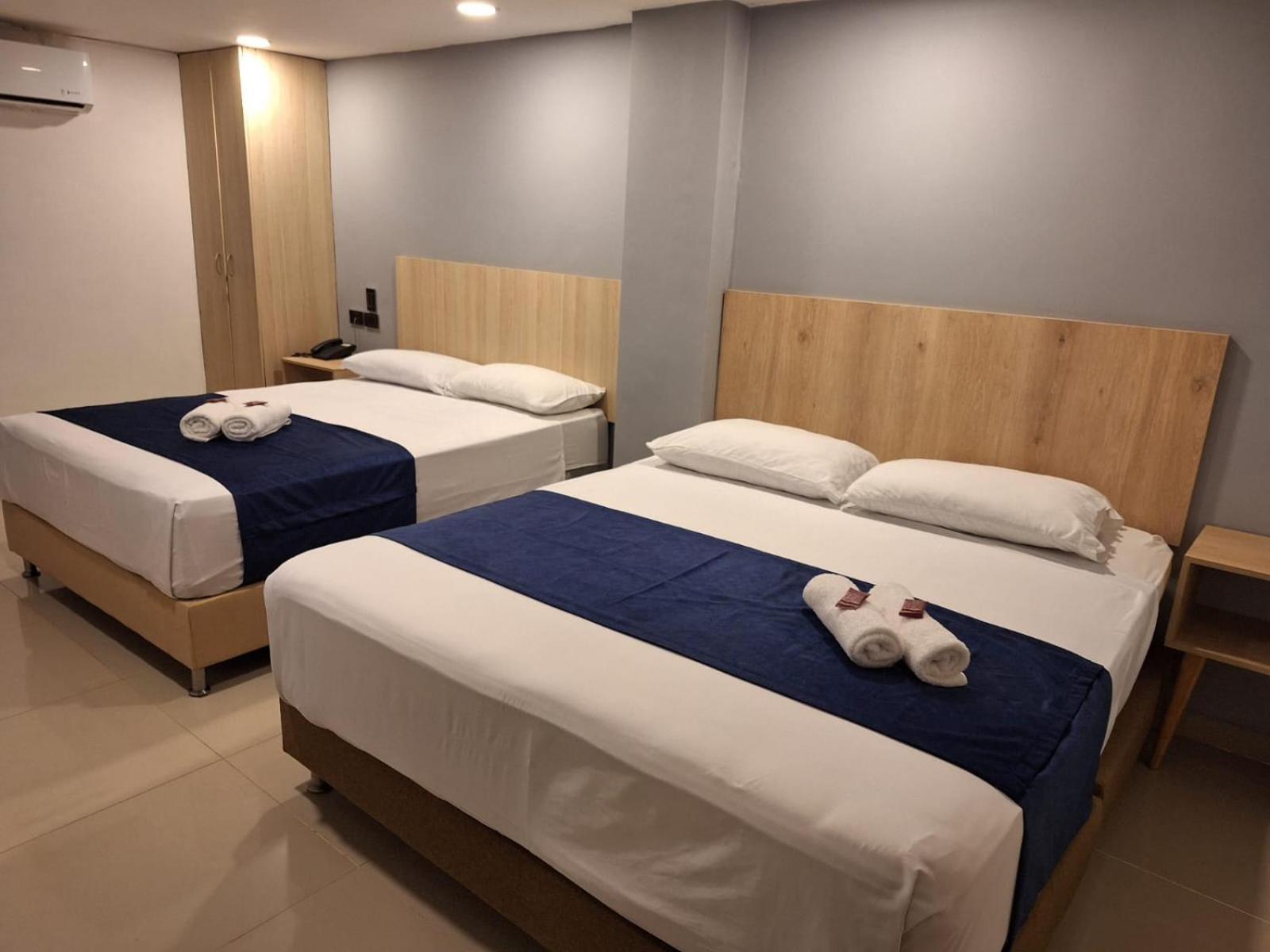 מדיין Hotel Suramericana מראה חיצוני תמונה