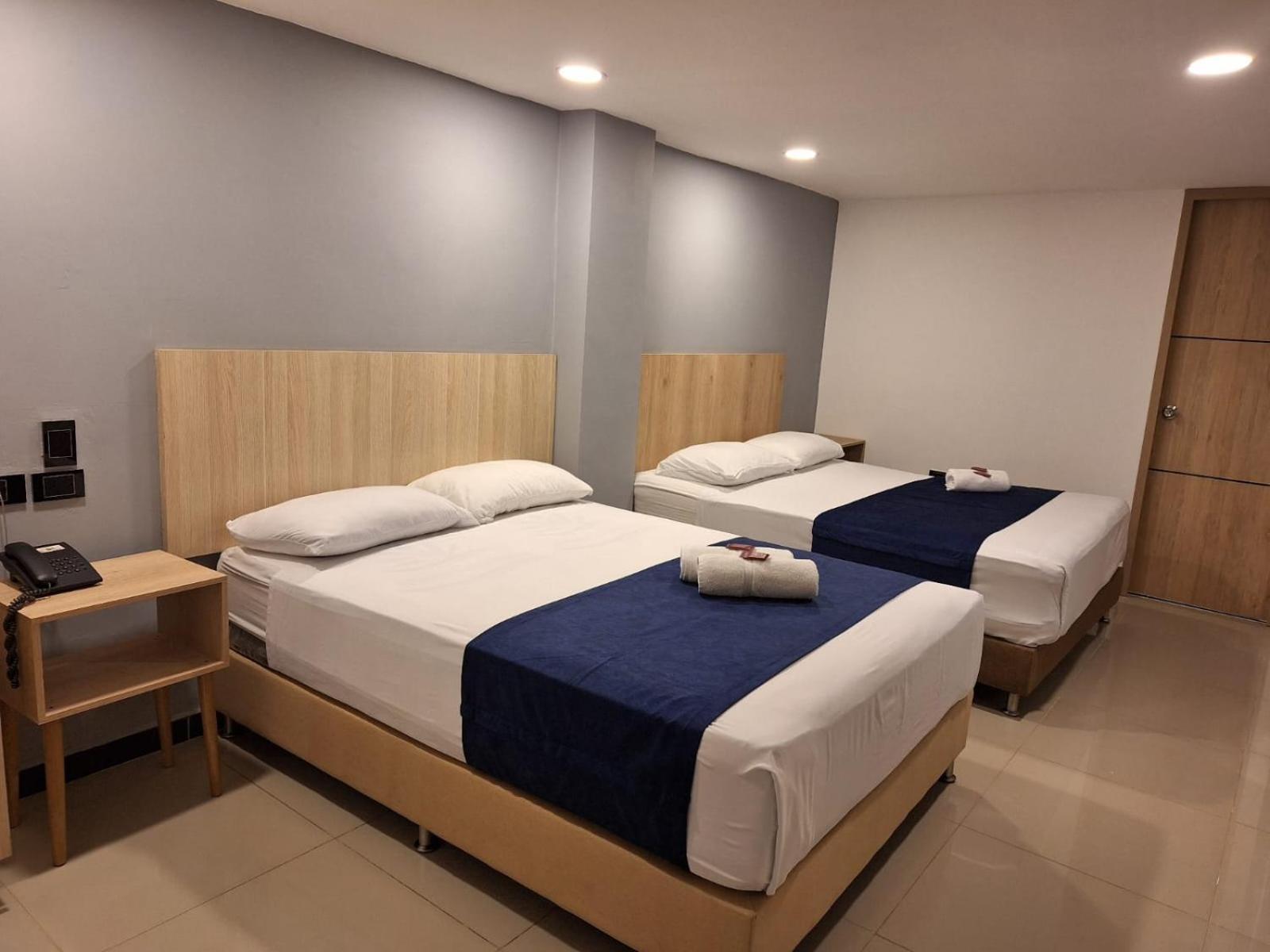 מדיין Hotel Suramericana מראה חיצוני תמונה