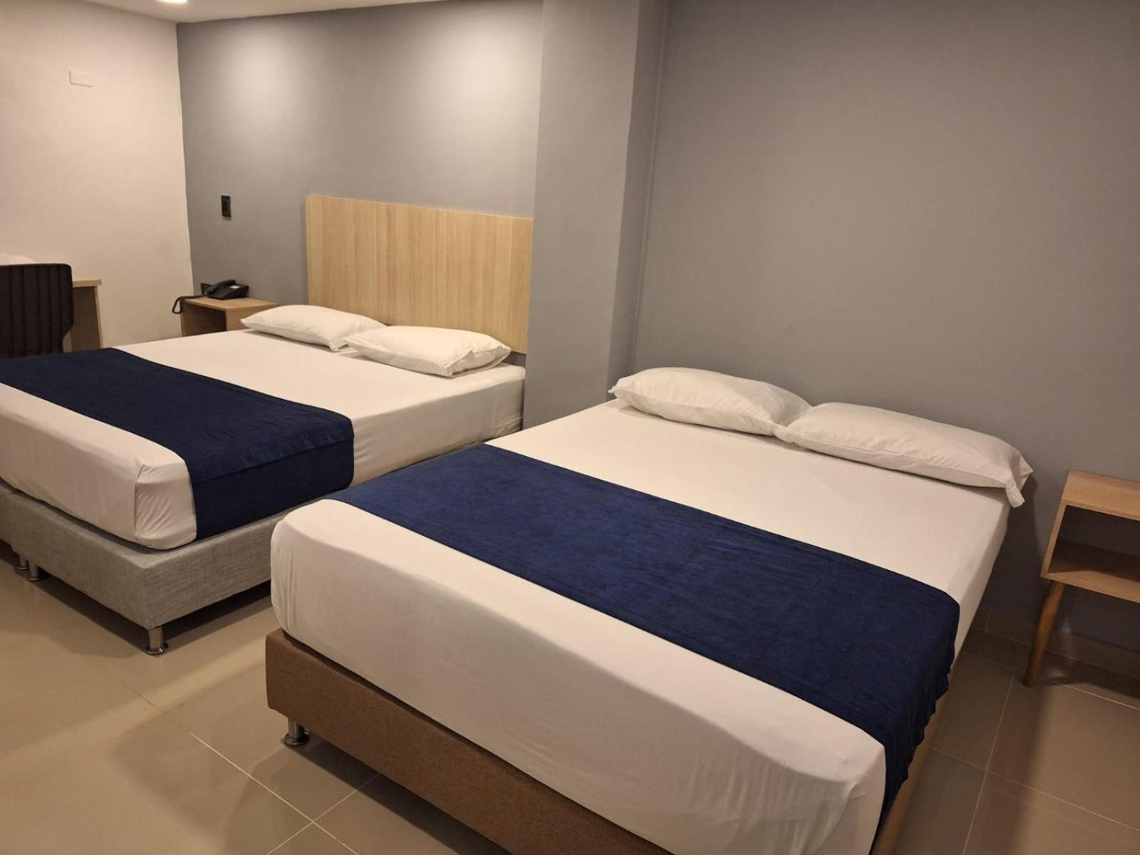 מדיין Hotel Suramericana מראה חיצוני תמונה