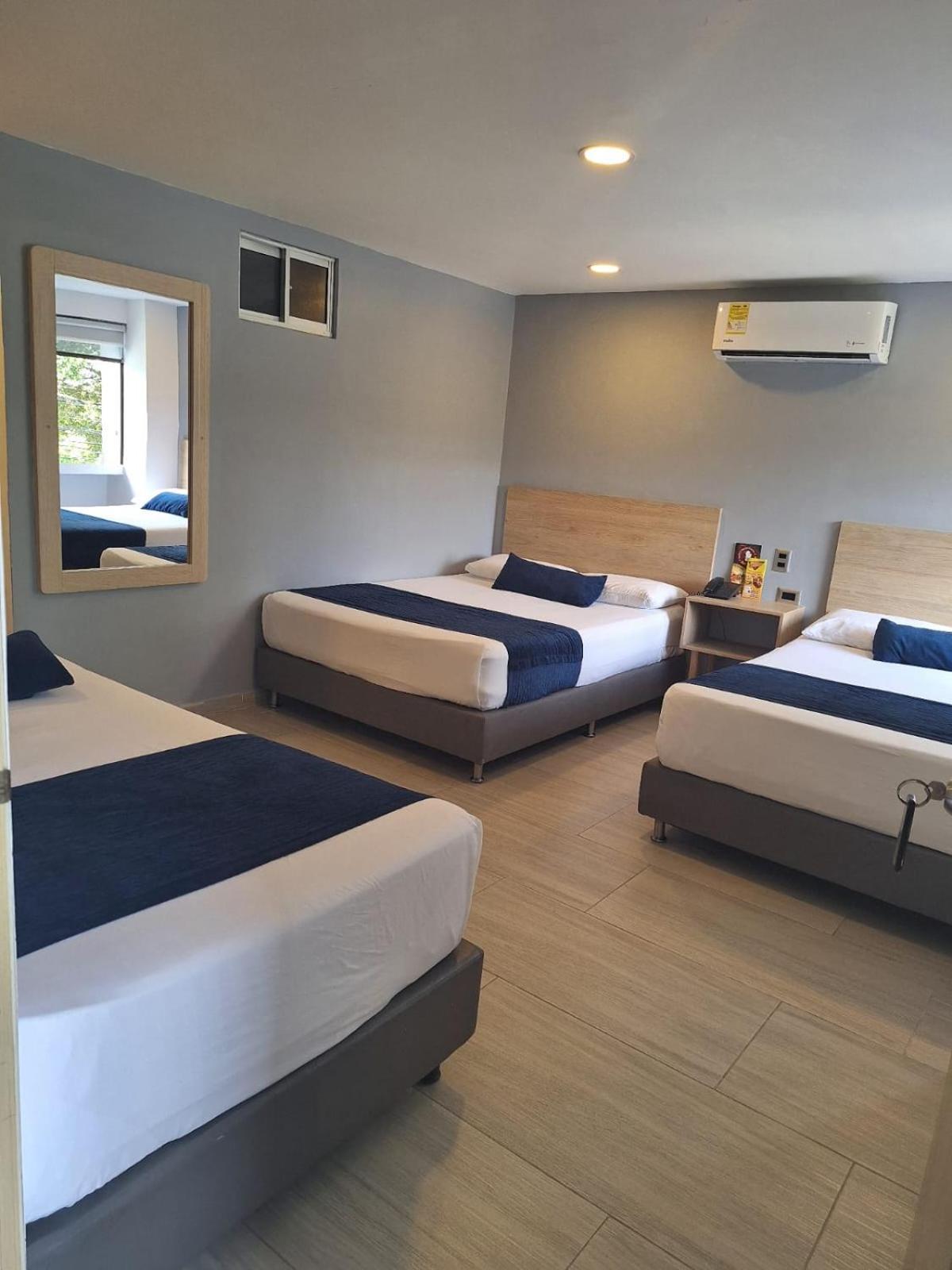 מדיין Hotel Suramericana מראה חיצוני תמונה