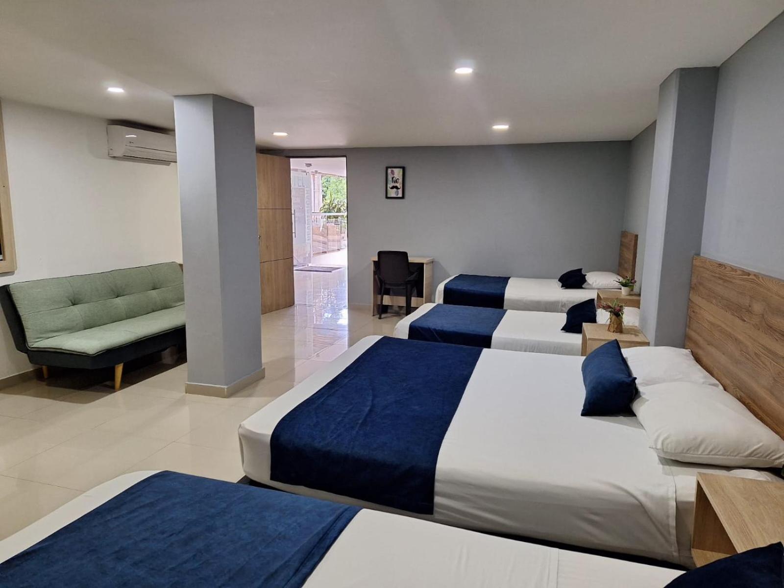 מדיין Hotel Suramericana מראה חיצוני תמונה