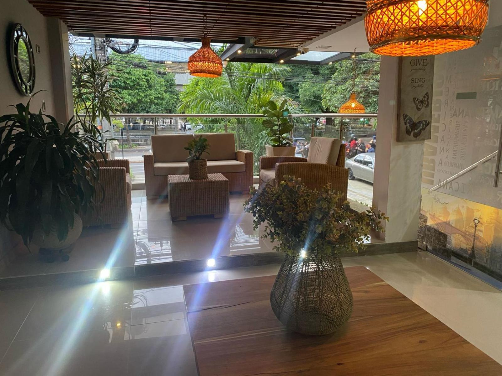 מדיין Hotel Suramericana מראה חיצוני תמונה