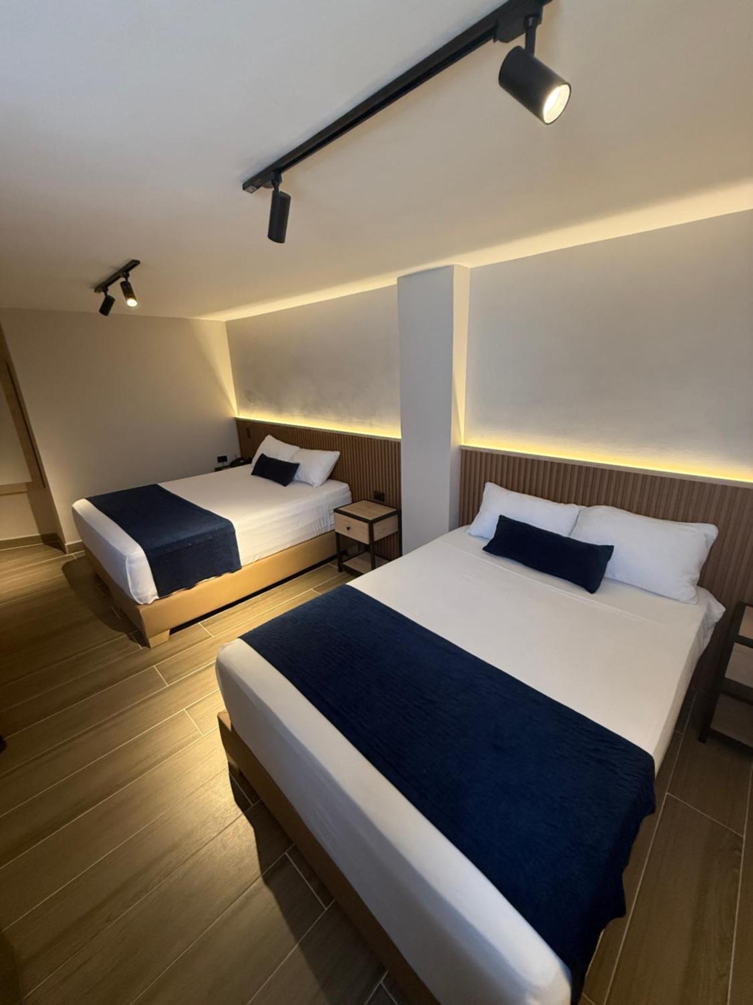 מדיין Hotel Suramericana מראה חיצוני תמונה